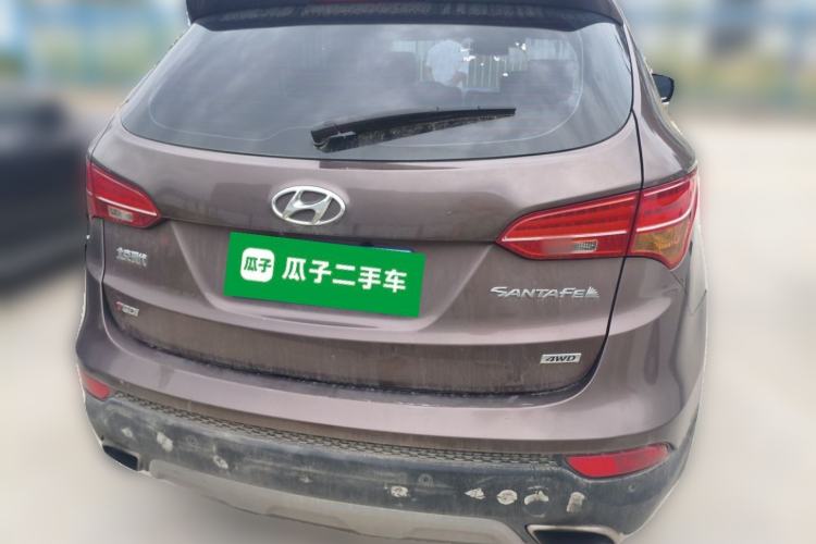 Used Hyundai Santa Fe 2013 2.0T Automatic All-Wheel Drive Top Trim Rear