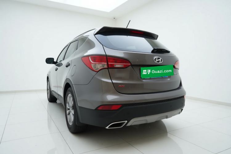 Used Hyundai Santa Fe 2013 2.0T Automatic Two-Wheel Drive Fashion Edition Rear Left 45 Deg