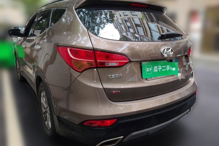 Used Hyundai Santa Fe 2013 2.4L Automatic Two-Wheel Drive Smart Version Rear Left 45 Deg