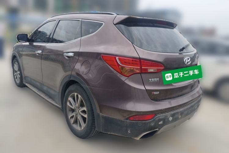 Used Hyundai Santa Fe 2013 2.0T Automatic All-Wheel Drive Top Trim Rear Left 45 Deg