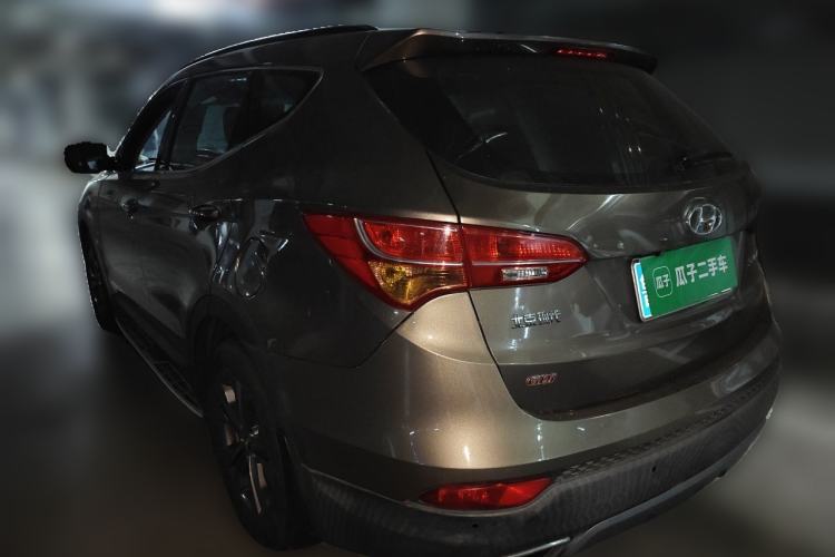 Used Hyundai Santa Fe 2013 2.4L Automatic 2WD Comfort Edition Rear Left 45 Deg