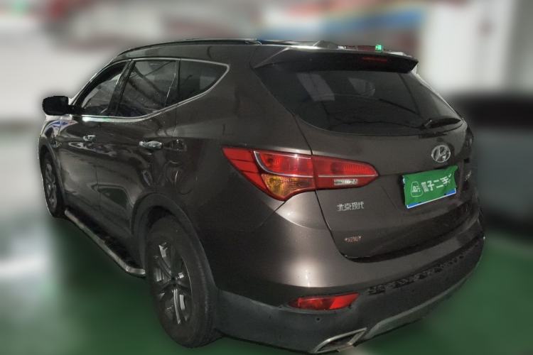 Used Hyundai Santa Fe 2013 2.4L Automatic Two-Wheel Drive Smart Version Rear Left 45 Deg