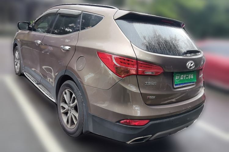 Used Hyundai Santa Fe 2013 2.0T Automatic All-Wheel Drive Prestige Version Rear Left 45 Deg
