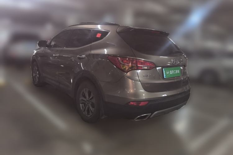 Used Hyundai Santa Fe 2013 Revised Version 2.4L Automatic All-Wheel Drive Luxury Trim Rear Left 45 Deg