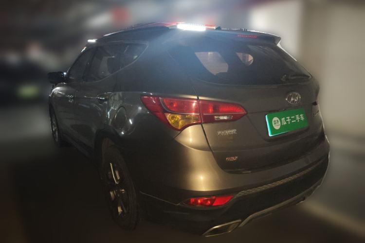 Used Hyundai Santa Fe 2013 2.4L Automatic 4x4 Smart Version Rear Left 45 Deg