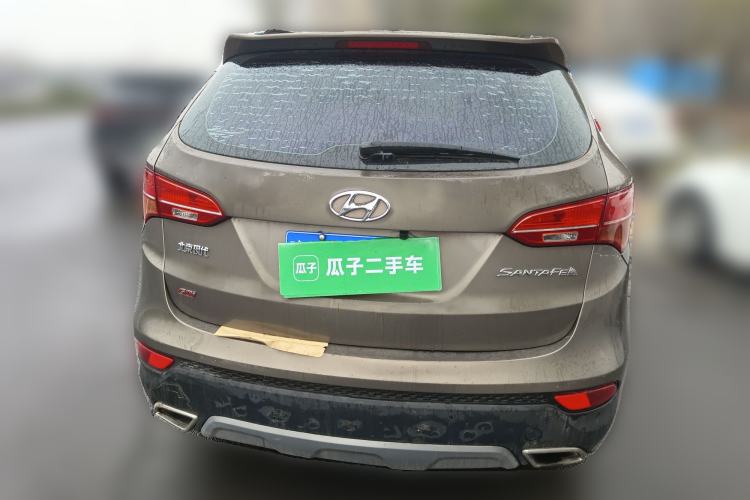 Used Hyundai Santa Fe 2013 2.4L Automatic Two-Wheel Drive Smart Version Rear
