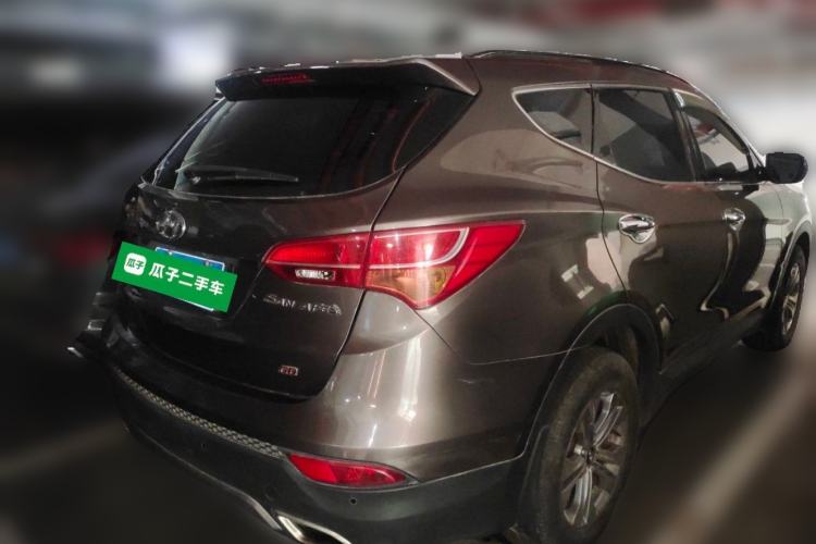 Used Hyundai Santa Fe 2013 2.4L Automatic Two-Wheel Drive Smart Version Rear Right 45 Deg