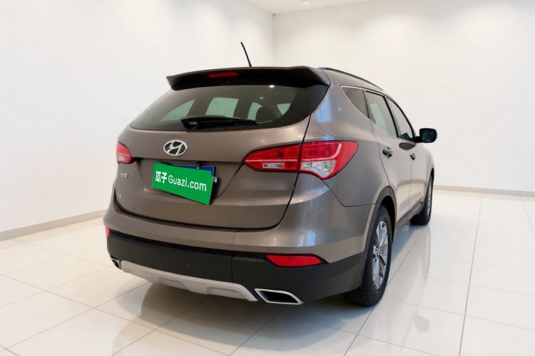 Used Hyundai Santa Fe 2013 2.0T Automatic Two-Wheel Drive Fashion Edition Rear Right 45 Deg