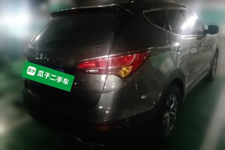 Used Hyundai Santa Fe 2013 2.4L Automatic 2WD Comfort Edition Rear Right 45 Deg