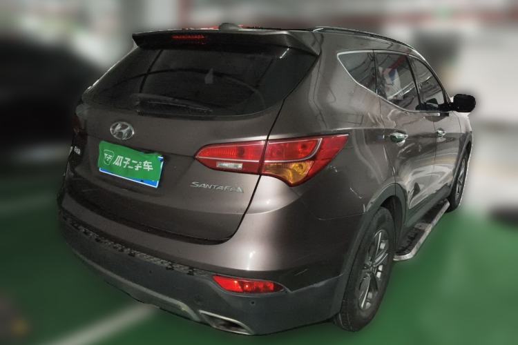 Used Hyundai Santa Fe 2013 2.4L Automatic Two-Wheel Drive Smart Version Rear Right 45 Deg
