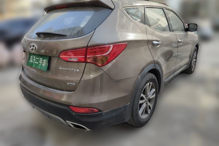 Used Hyundai Santa Fe 2013 2.4L Automatic 4x4 Prestige Edition Rear Right 45 Deg