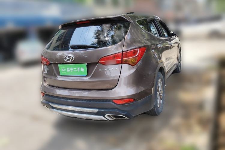 Used Hyundai Santa Fe 2013 2.4L Automatic Two-Wheel Drive Smart Version Rear Right 45 Deg
