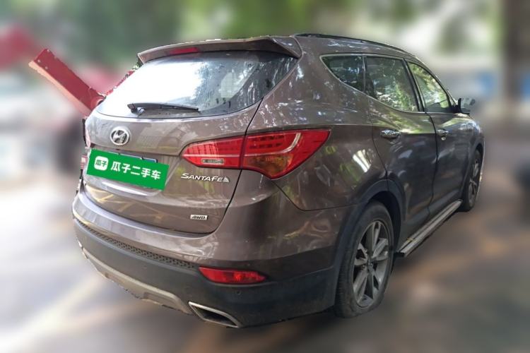 Used Hyundai Santa Fe 2013 2.4L Automatic 4x4 Prestige Edition Rear Right 45 Deg