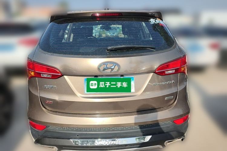 Used Hyundai Santa Fe 2013 Revised Version 2.4L Automatic All-Wheel Drive Smart Type Rear