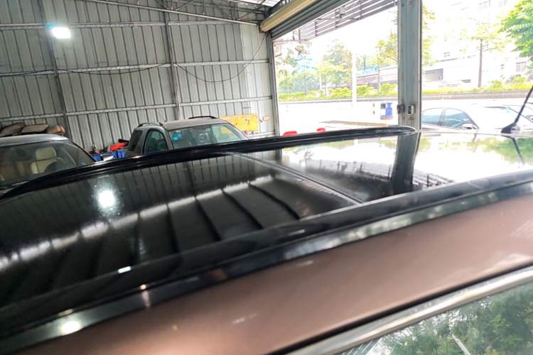 Used Hyundai Santa Fe 2013 2.4L Automatic Two-Wheel Drive Smart Version Roof