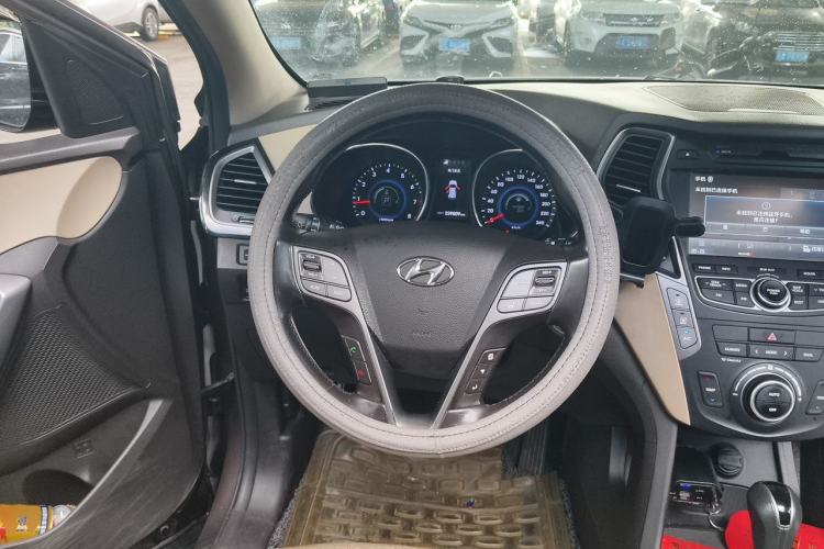 Used Hyundai Santa Fe  Steering Wheel