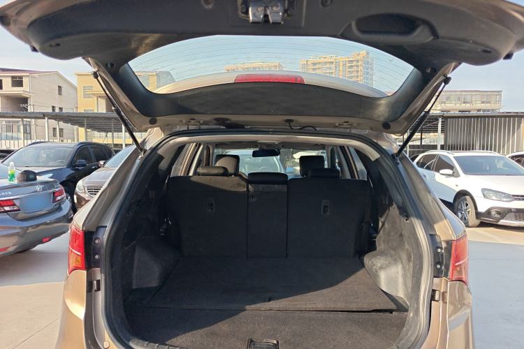Used Hyundai Santa Fe 2013 2.4L Automatic 2WD Comfort Edition Trunk