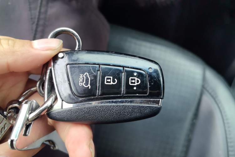 Used Hyundai Santa Fe 2013 2.0T Automatic All-Wheel Drive Prestige Version Vehicle Key