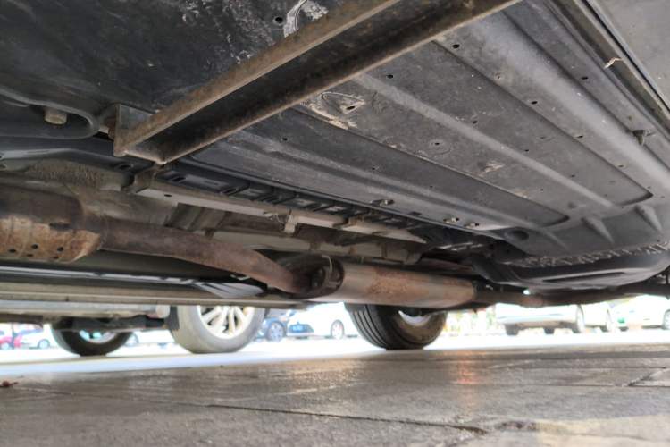 Used Hyundai Santa Fe 2013 2.4L Automatic Two-Wheel Drive Smart Version Chassis Front Left