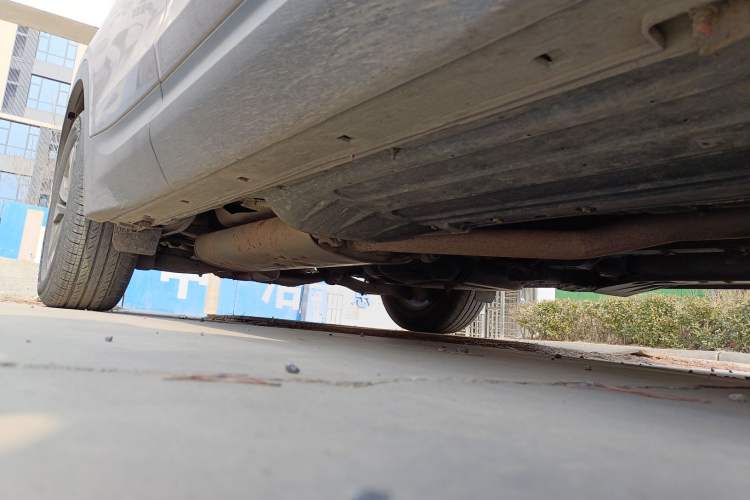 Used Hyundai Santa Fe 2013 2.4L Automatic Two-Wheel Drive Smart Version Chassis Front Right