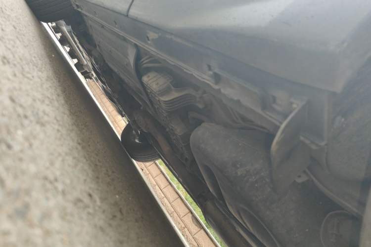 Used Hyundai Santa Fe 2013 2.4L Automatic 4x4 Smart Version Chassis Rear Left