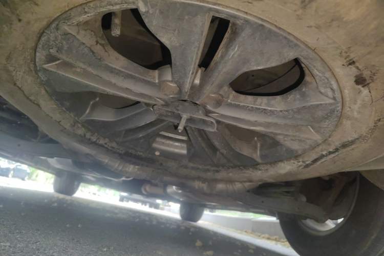 Used Hyundai Santa Fe 2013 2.4L Automatic Two-Wheel Drive Smart Version Chassis Rear