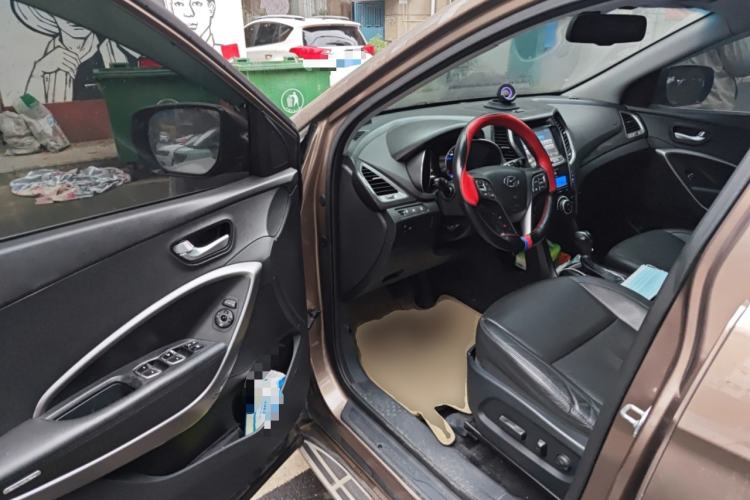 Used Hyundai Santa Fe 2013 Revised Version 2.4L Automatic All-Wheel Drive Smart Type Driver Seat