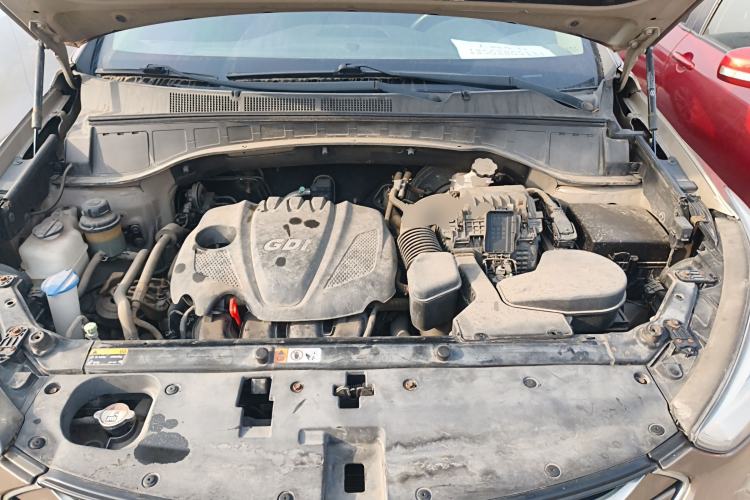 Used Hyundai Santa Fe 2013 2.4L Automatic 2WD Comfort Edition Engine Bay