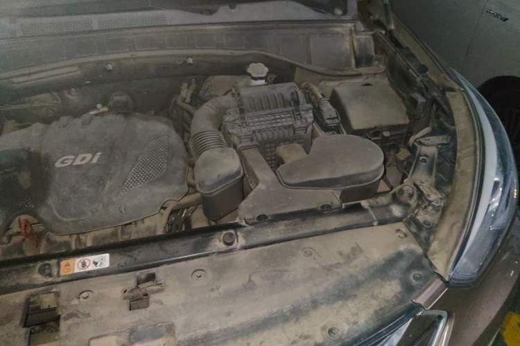 Used Hyundai Santa Fe 2013 2.4L Automatic Two-Wheel Drive Smart Version Engine Bay Left