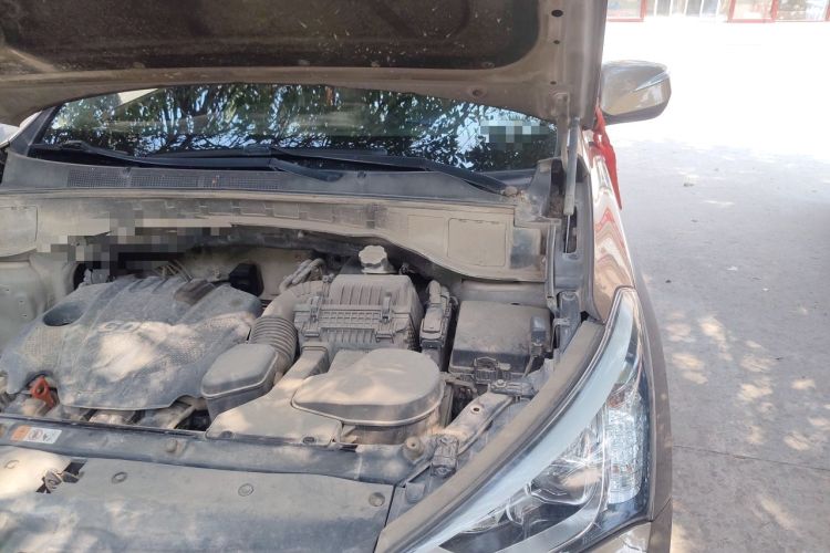 Used Hyundai Santa Fe 2013 2.4L Automatic Two-Wheel Drive Smart Version Engine Bay Left