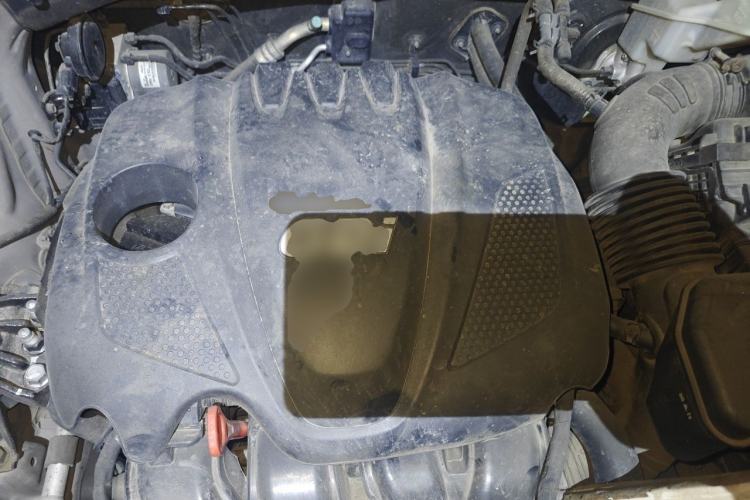 Used Hyundai Santa Fe 2013 2.4L Automatic 4x4 Prestige Edition Engine Bay