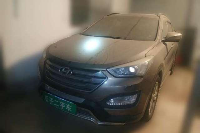 Used Hyundai Santa Fe 2013 2.0T Automatic All-Wheel Drive Top Trim