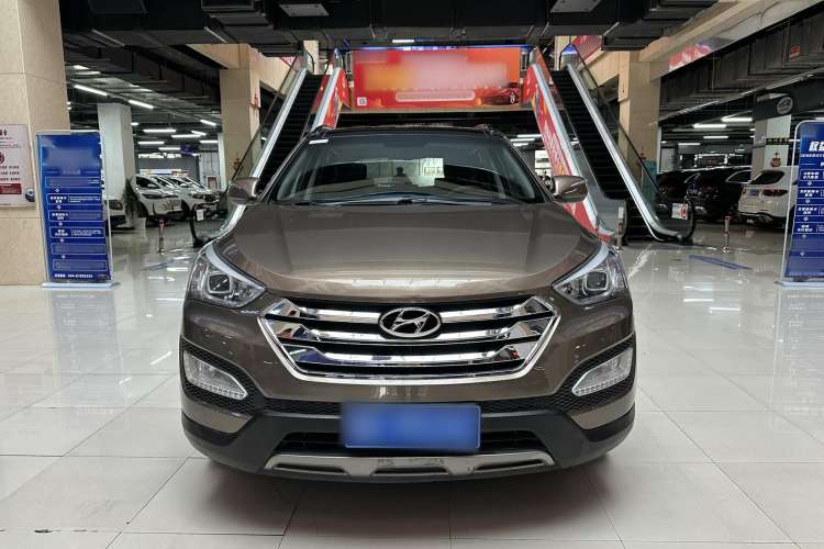Used Hyundai Santa Fe 2013 2.4L Automatic Two-Wheel Drive Smart Version Exterior 1