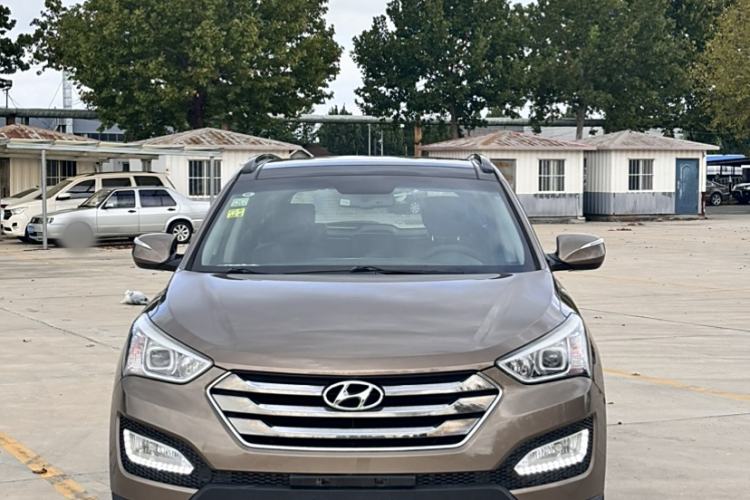 Used Hyundai Santa Fe 2013 2.4L Automatic Two-Wheel Drive Smart Version Exterior 6