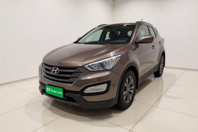 Gebrauchter Hyundai Santa Fe 2013 2.4L Automatic Two-Wheel Drive Smart Version