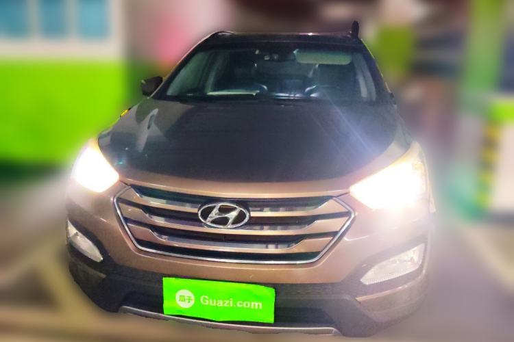 Used Hyundai Santa Fe 2013 2.4L Automatic 2WD Comfort Edition Front
