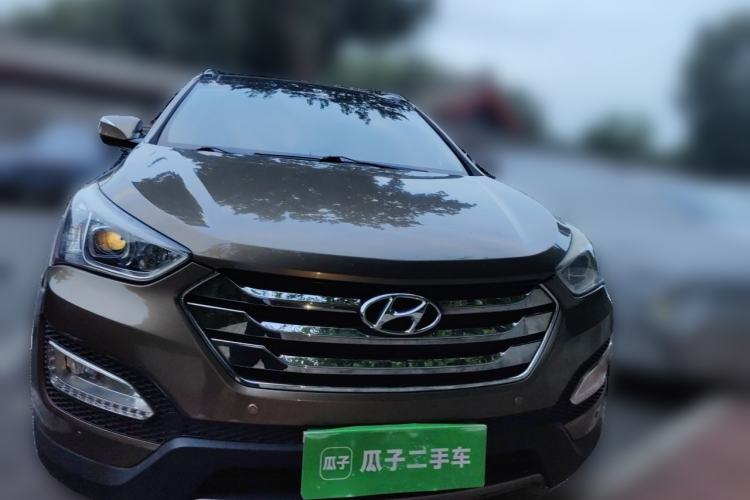 Used Hyundai Santa Fe 2013 Revised Version 2.4L Automatic All-Wheel Drive Smart Type Front