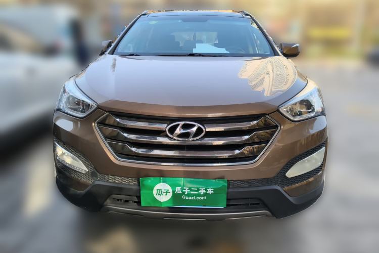 Used Hyundai Santa Fe 2013 2.4L Automatic Two-Wheel Drive Smart Version Front
