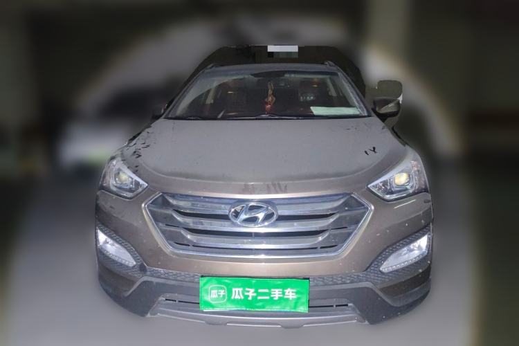 Used Hyundai Santa Fe 2013 2.4L Automatic Two-Wheel Drive Smart Version Front