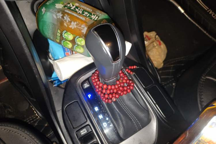 Used Hyundai Santa Fe 2013 2.4L Automatic 2WD Comfort Edition Gear Lever