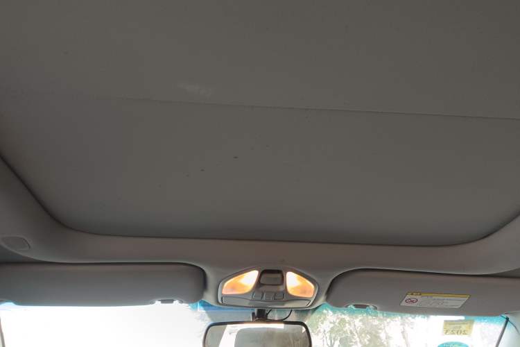 Used Hyundai Santa Fe 2013 2.4L Automatic Two-Wheel Drive Smart Version Headliner