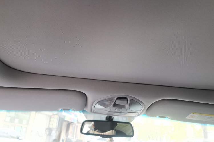 Used Hyundai Santa Fe 2013 Revised Version 2.4L Automatic All-Wheel Drive Smart Type Headliner