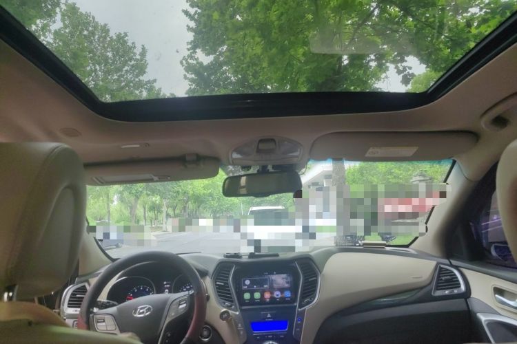 Used Hyundai Santa Fe 2013 2.4L Automatic Two-Wheel Drive Smart Version Headliner