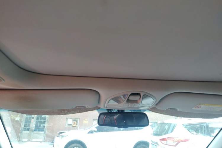 Used Hyundai Santa Fe 2013 2.4L Automatic Two-Wheel Drive Smart Version Headliner
