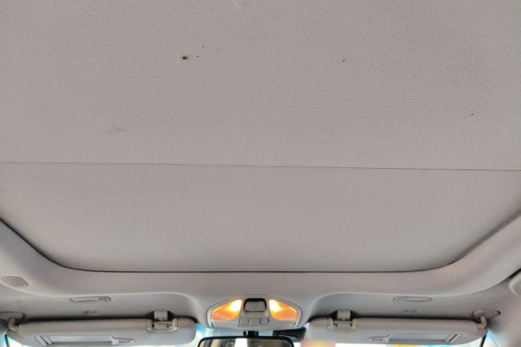 Used Hyundai Santa Fe 2013 2.4L Automatic Two-Wheel Drive Smart Version Headliner