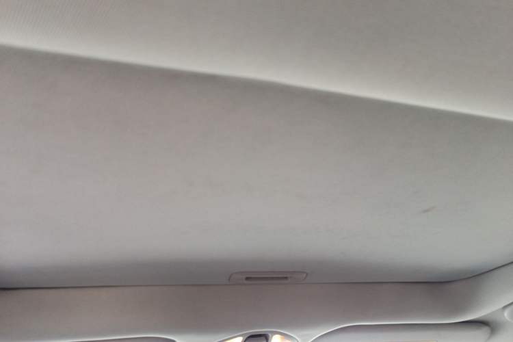 Used Hyundai Santa Fe 2013 2.4L Automatic 2WD Comfort Edition Headliner