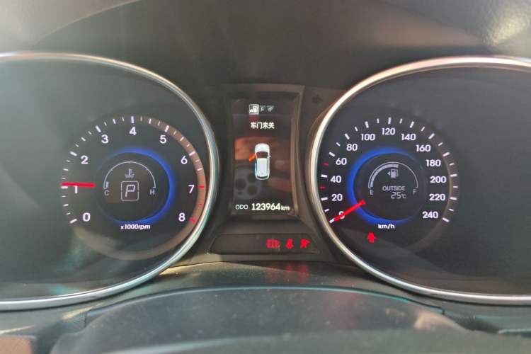 Used Hyundai Santa Fe 2013 Revised Version 2.4L Automatic All-Wheel Drive Smart Type Instrument Cluster