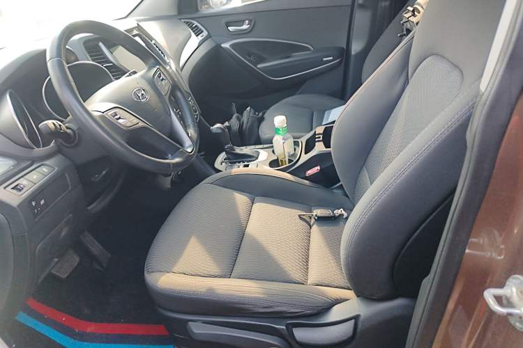 Used Hyundai Santa Fe 2013 2.4L Automatic 2WD Comfort Edition Left Front Seat