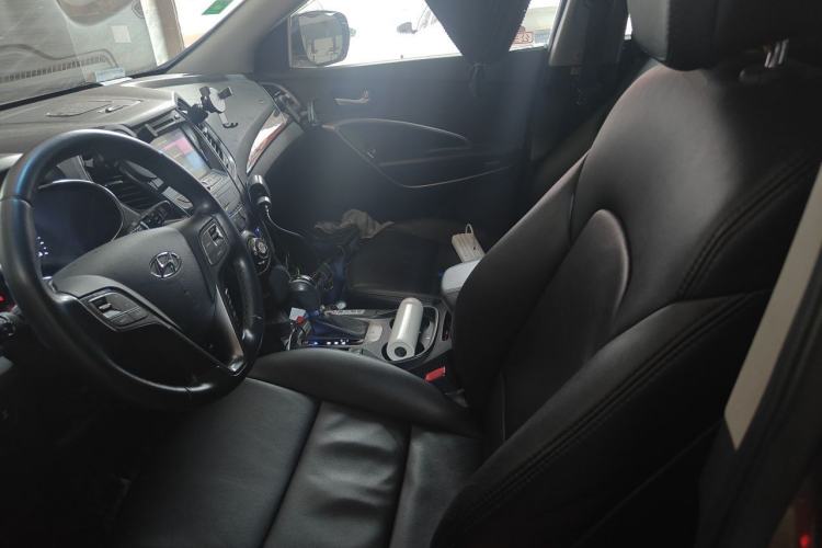 Used Hyundai Santa Fe 2013 2.4L Automatic 4x4 Comfort Edition Left Front Seat