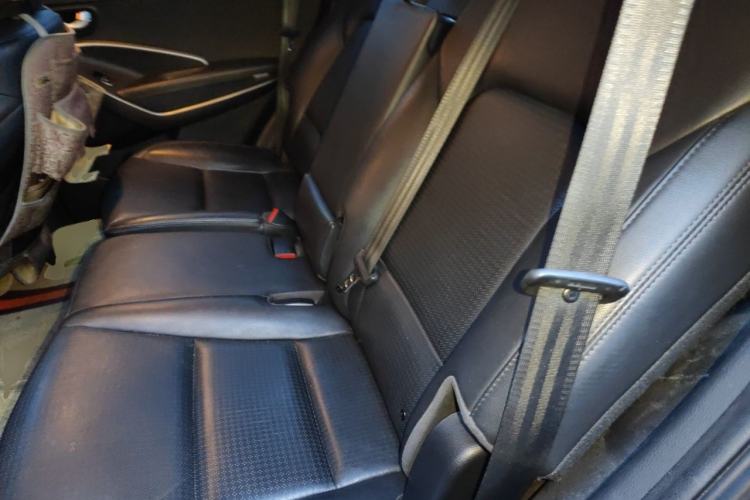 Used Hyundai Santa Fe 2013 Revised Version 2.4L Automatic All-Wheel Drive Smart Type Left Rear Seat